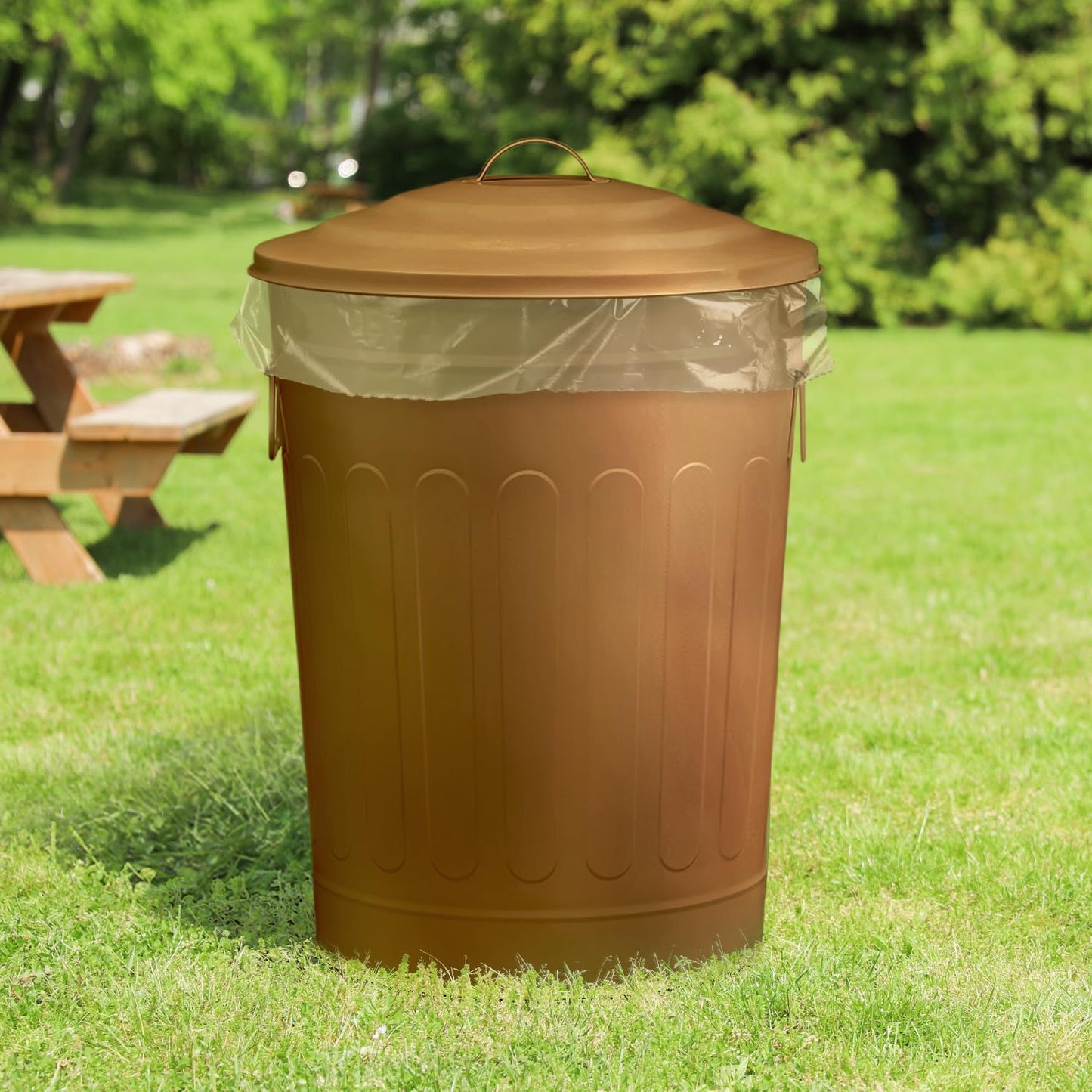 Plexon Round Trash Can 13 Gallon, Vintage Metal Outdoor Trash Can with Lid, Retro Farmhouse Garbage Container, Old School Modern Ash Bucket, Copper