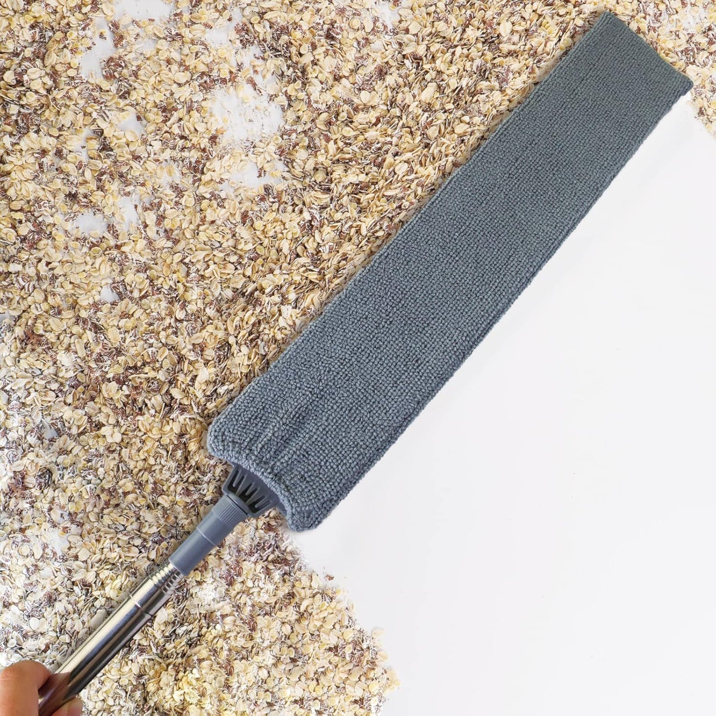 Retractable Gap Dust Cleaner with Extension Pole, Cleaning Tools with 3 Microfiber Dusting Cloths, Extendable Long Handle Duster for Cleaning Under Refrigerator Furniture Appliance