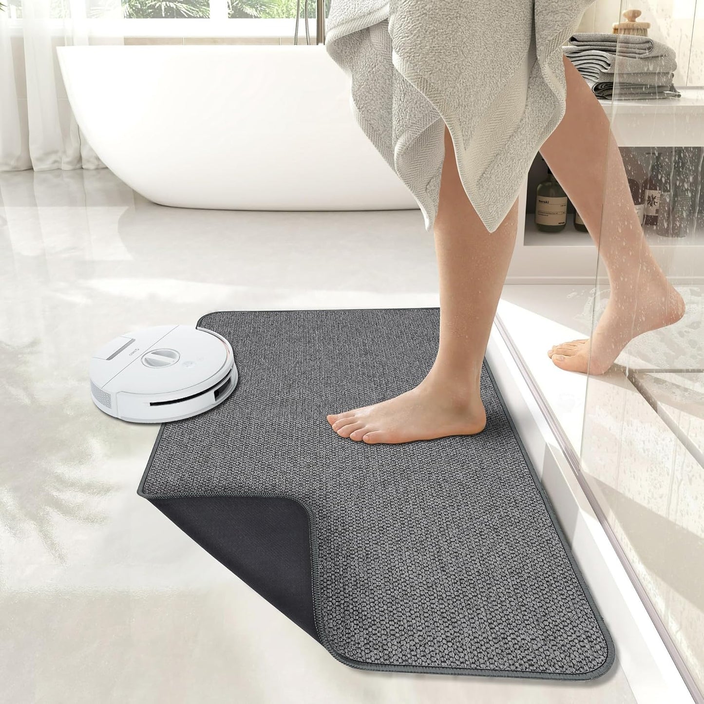 Bath Mat,Ultra Thin Bathroom Runner Rugs,Large Bath Mats for Bathroom,Quick Dry,Non-Slip,Machine Washable,Low Pile,Bath Rug,Shower Outside,Sink,Home Decor Accessories.Dark Grey,1'5"x2'11"（17x35inch）